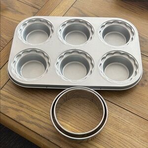 Premium pampered chef Silver mini pie/ tart Bakeware Set with Round Cutter